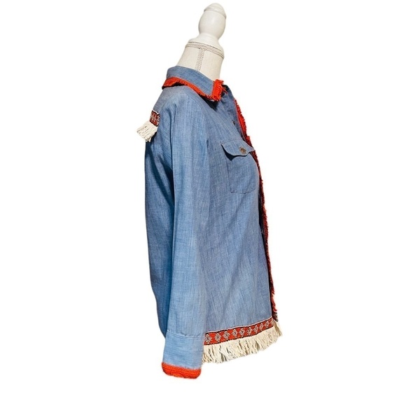 VINTAGE LEVI’S WOMENS LONG SLEEVE BUTTONED DOWN SHIRT WITH COWGIRL FLAIR - Picture 5 of 16